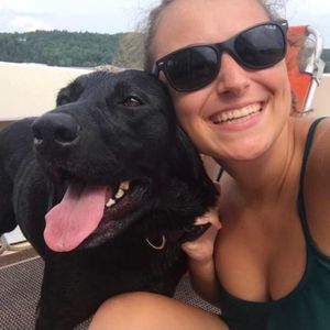 Meet your Posher, Danielle